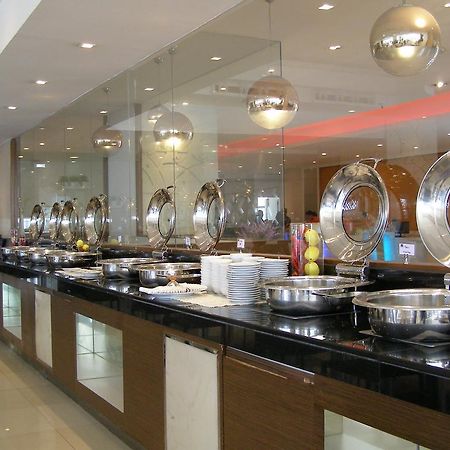 Iyarin @ Tuk Chang Hotel Bangkok Eksteriør bilde