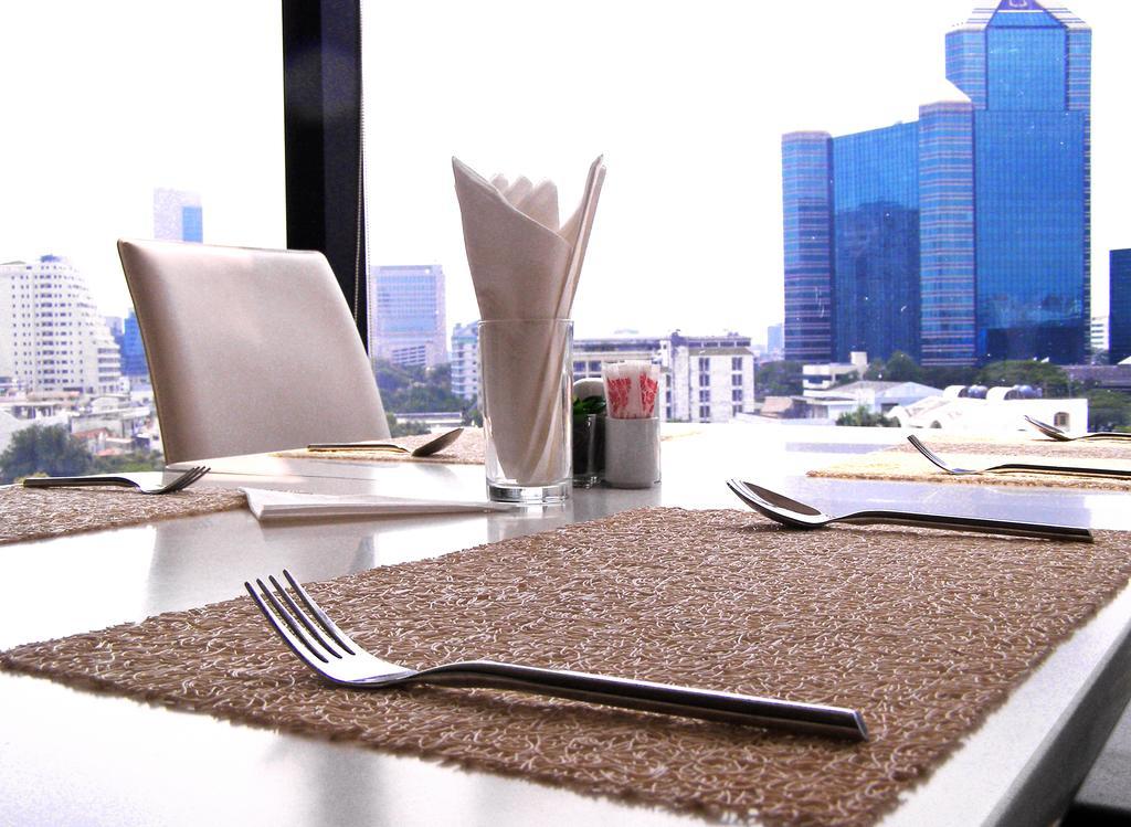 Iyarin @ Tuk Chang Hotel Bangkok Eksteriør bilde