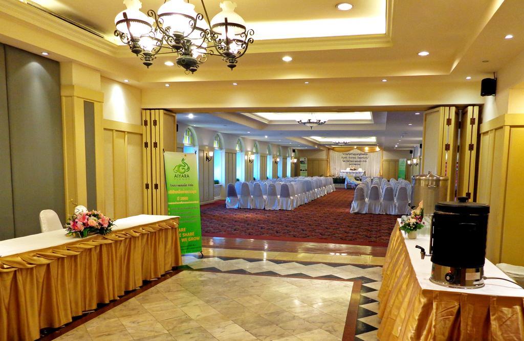 Iyarin @ Tuk Chang Hotel Bangkok Eksteriør bilde